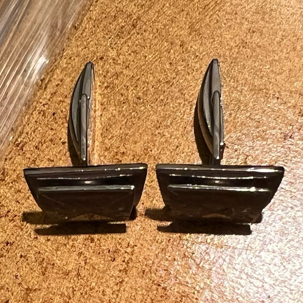 VINTAGE MEN’S FASHION CUFFLINKS.